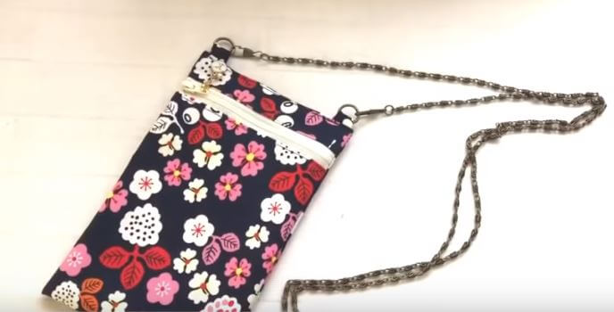 How to make a smartphone pouch
