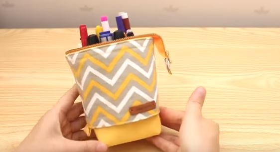 How to sew a sliding pencil case