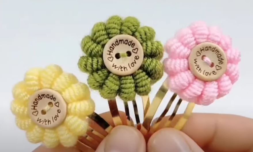 Crochet a Flower Hairclip